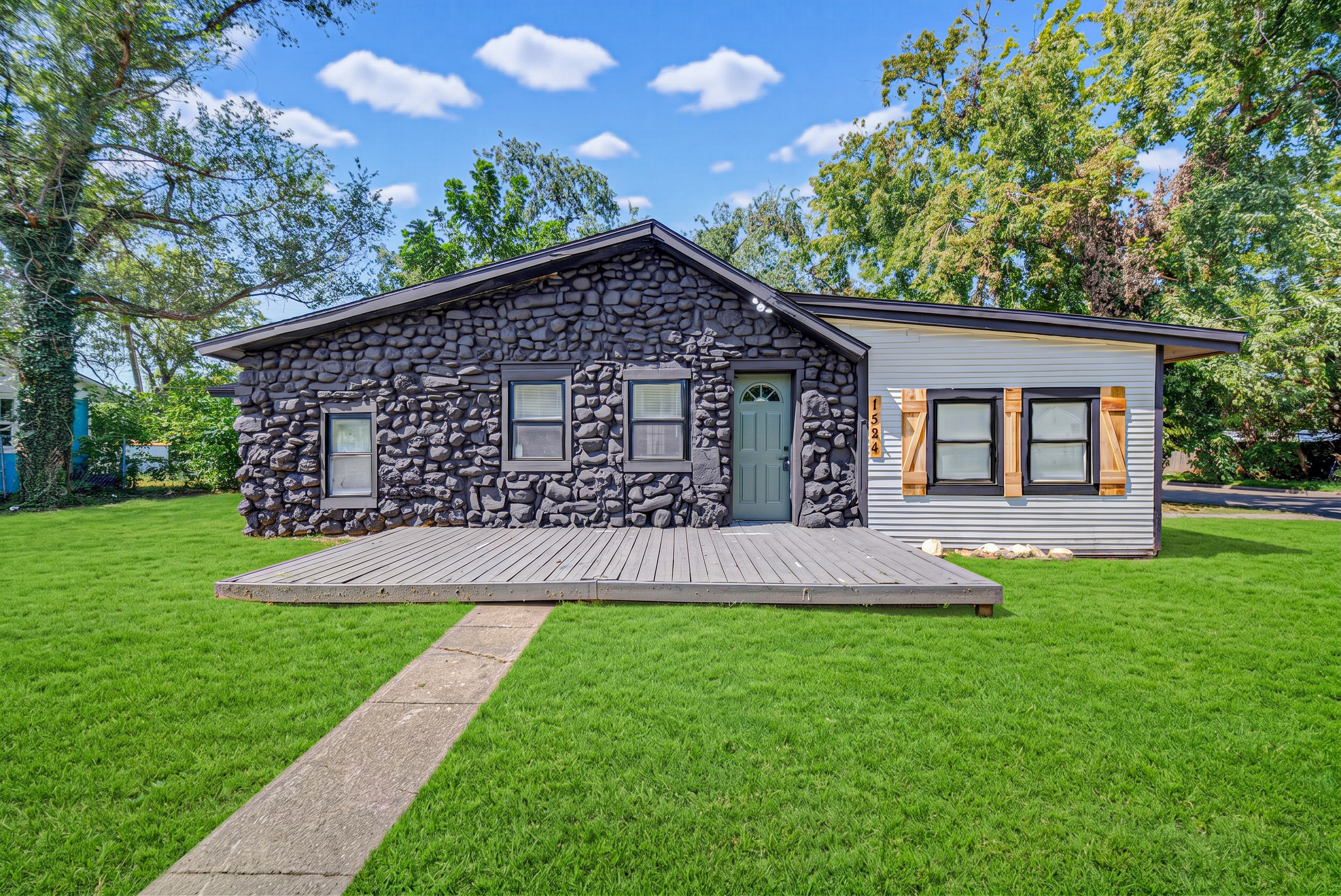 1524 N Madison St, Junction City